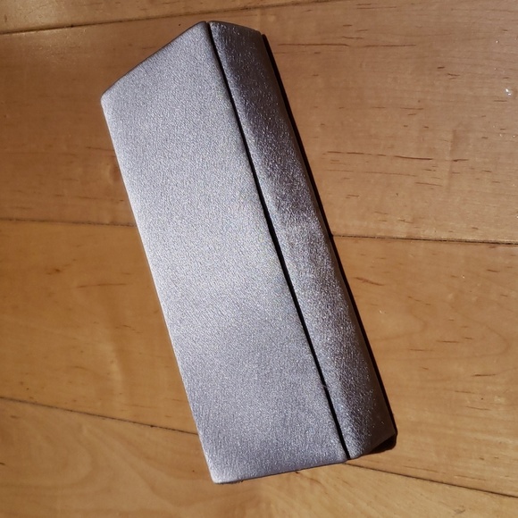 Silver/Gray Dress Up Bag - Picture 12 of 13